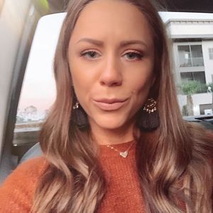 Meet your Posher, Monica